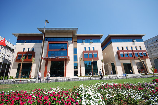 Fatih Belediye Hizmet Binası ve Kat Otoparkı ile Şehir Tiyatrosu İnşaatı