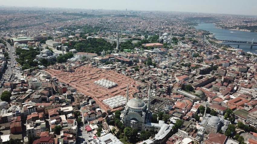 İstanbul İli Fatih İlçesi Kapalıçarşı Yenileme Alanı Kapalıçarşı Kat Malikleri Yönetim Sınırında Kalan Kısımda Beden Duvarlarının Ve Sokaklarının Düzenlenmesi Uygulama İşi