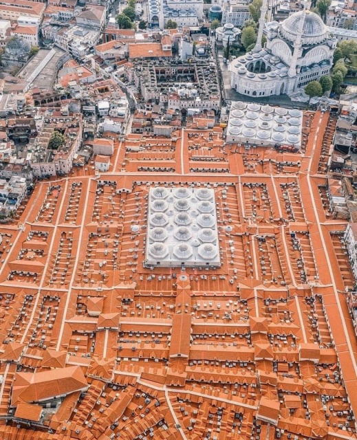 İstanbul İli Fatih İlçesi Kapalıçarşı Yenileme Alanı Kapalıçarşı Kat Malikleri Yönetim Sınırında Kalan Kısımda Beden Duvarlarının Ve Sokaklarının Düzenlenmesi Uygulama İşi