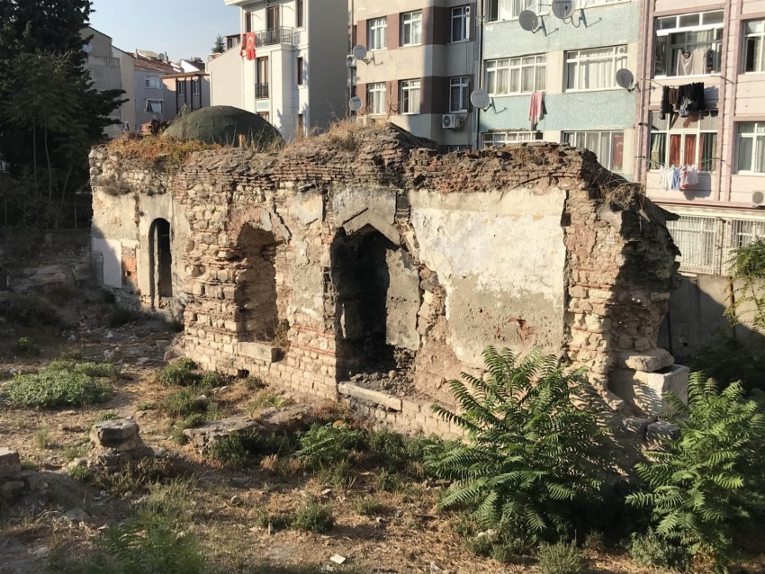 İstanbul İli Fatih İlçesi Zeyrek Mah. 2411 Ada 23 Parselde Bulunan Muid Ahmet Efendi Medresesinin Rekonstrüksiyon Uygulama İşi