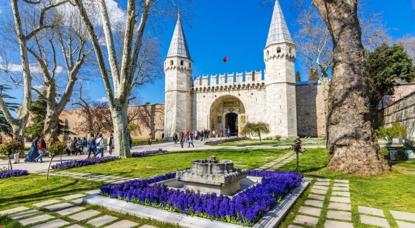 Milli Saraylar İdaresi Bşk. Bağlı Saray, Köşk, Kasırlar ve Bunların Bünyesindeki Taşınmazların Muhtelif Bakım ve Basit Onarım Hizmet Alım İşi